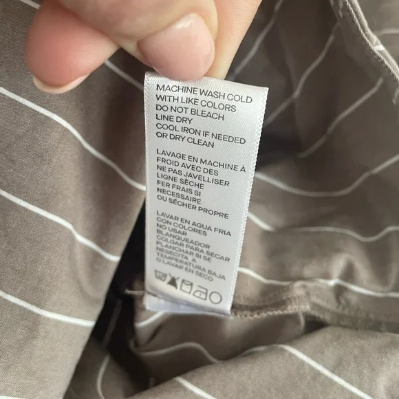 Like New Good American Button-Up Shirt. Size Small. - Picture 8 of 9